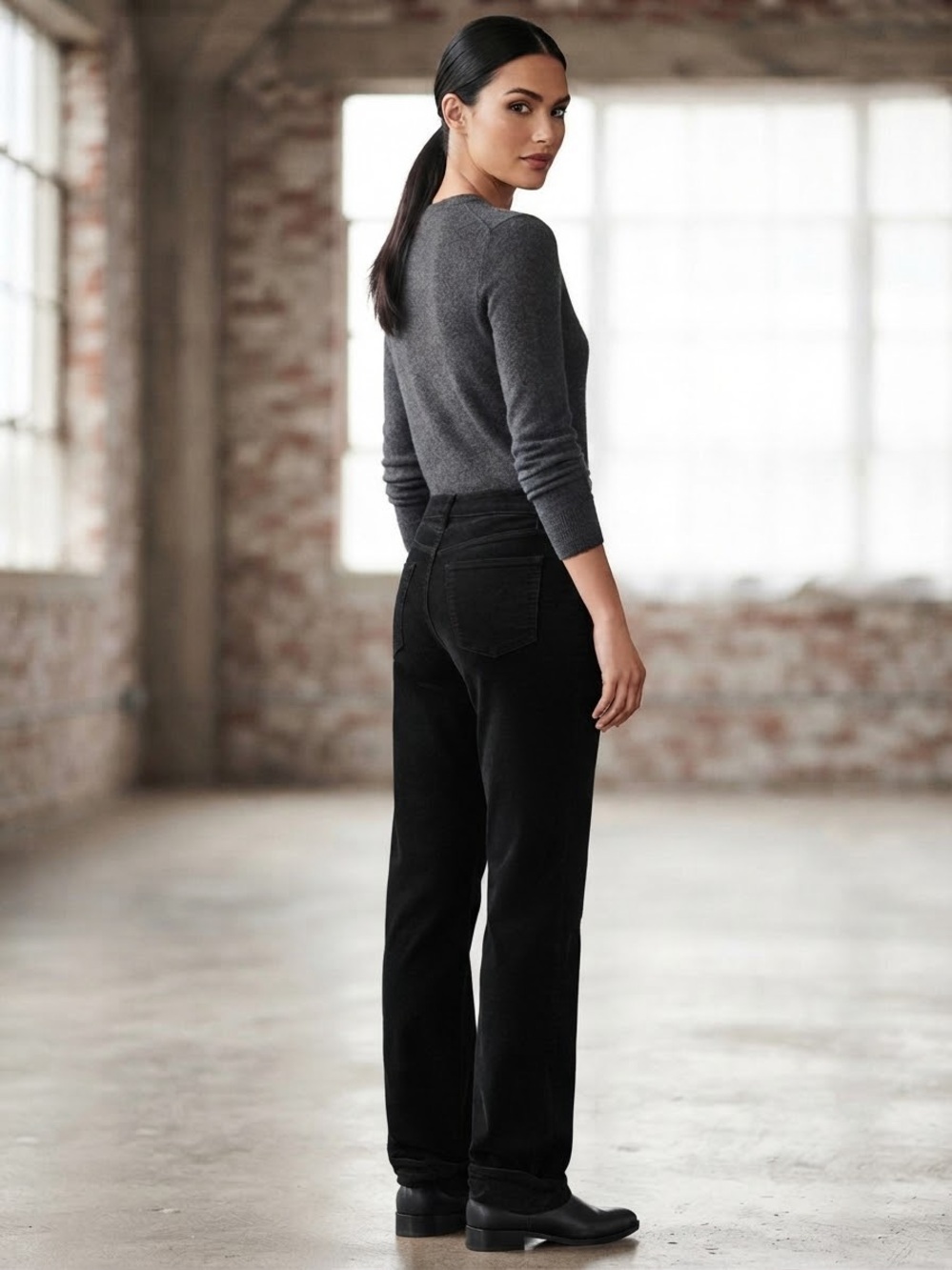 GAP Straight Leg High-Rise Jeans - Black
